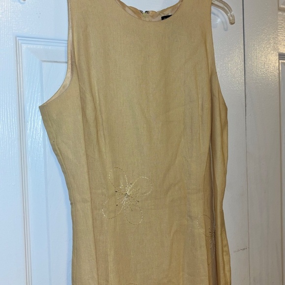 Plaza collection size 10 beautiful yellow long maxi dress - Picture 4 of 10